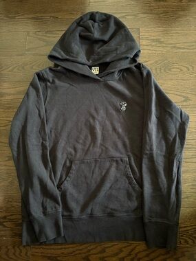 Uniqlo Kaws x Peanuts Snoopy Hoodie
